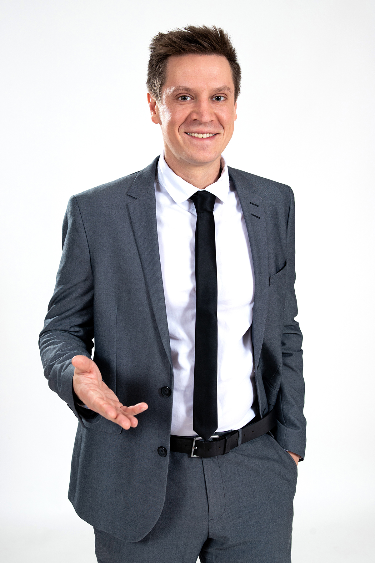 Odvetnik Lenart Pivec